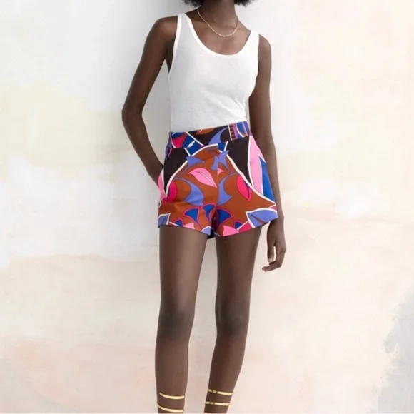 ZARA HIGH WAIST SHORTS - S3441